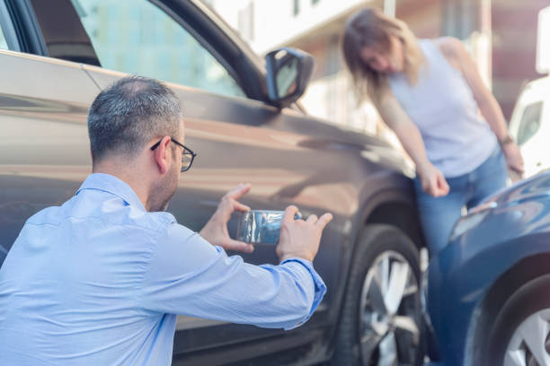 Professional Sr22 Insurance technician working in Barstow, CA